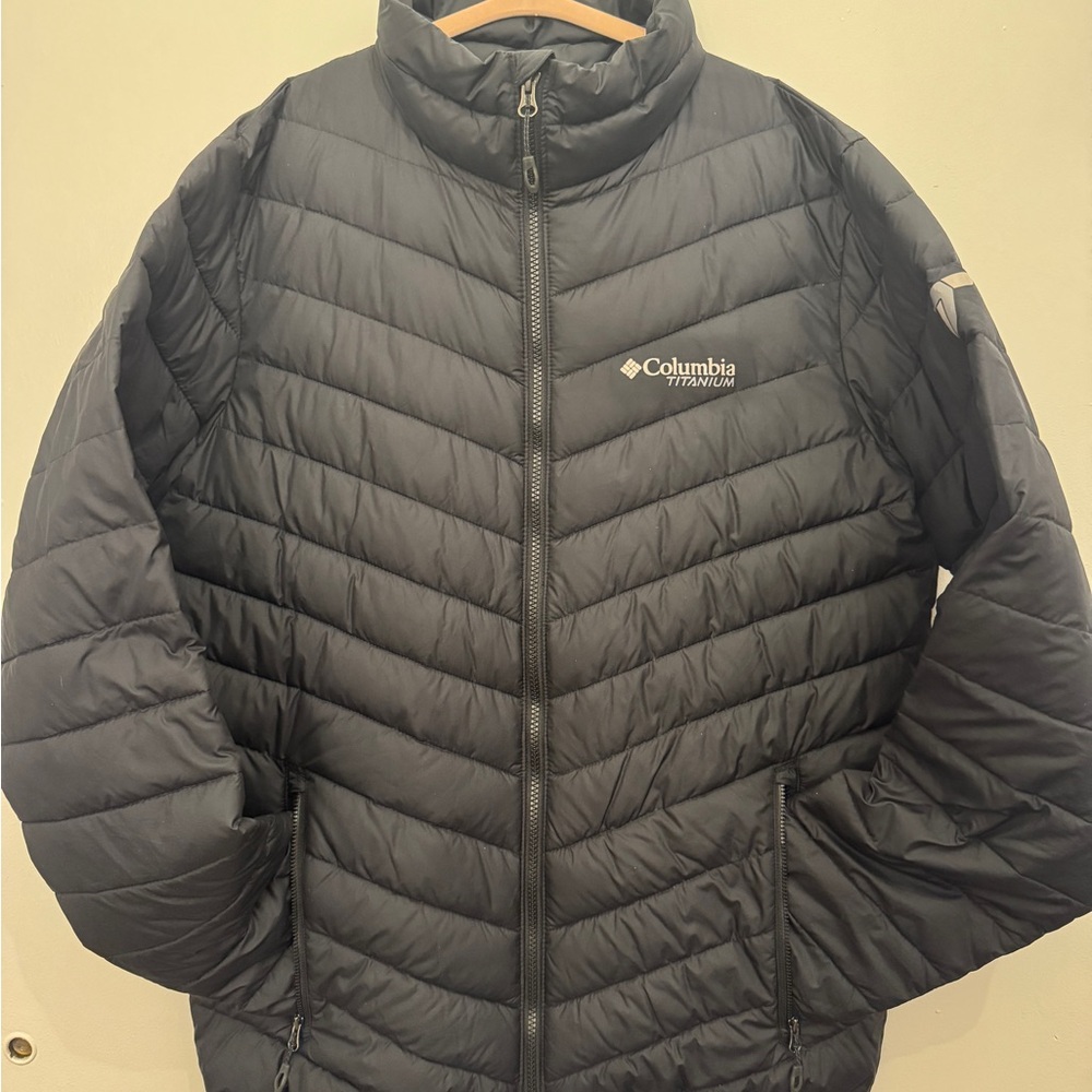 Columbia Black Titanium Quilted Puffer Jacket